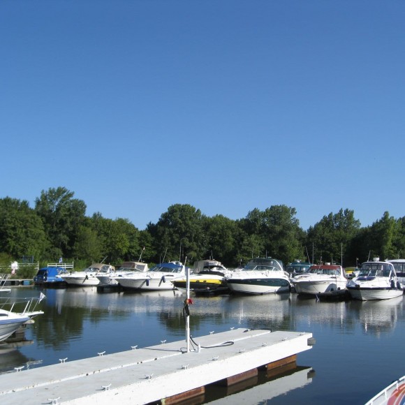 marina-ile-perrot-4